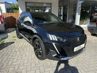 Gebraucht Peugeot 2008 GT 131 PS (96 kW) 2023 Schwarz SUV