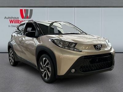 Gebraucht Toyota Aygo X Team 72 PS (52 kW) 2024 Gruen SUV