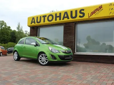 Gebraucht Opel Corsa 101 PS (74 kW) 2013 Grün Kleinwagen