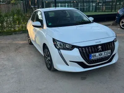 Gebraucht Peugeot 208 GT 101 PS (74 kW) 2021 Weiß Kleinwagen