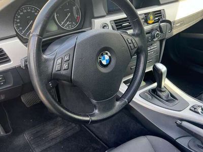 gebraucht BMW 320 320 d DPF Touring Aut.