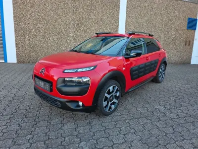 Gebraucht Citroën C4 Shine 110 PS (80 kW) 2015 Rot Limousine