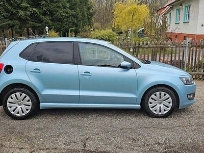 Usado VW Polo 75 HP (55 kW) 2011 Azul Citadino