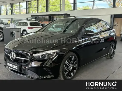 Gebraucht Mercedes B200 Progressive 163 PS (119 kW) 2026 Schwarz Kleinwagen