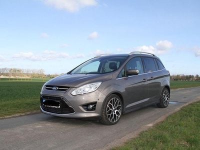 Gebraucht Ford Grand C-Max Titanium 150 PS (110 kW) 2013 Braun Van / Kleinbus