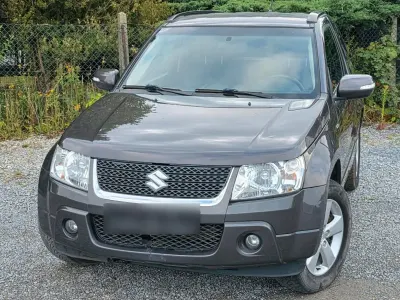 Gebraucht Suzuki Grand Vitara 129 PS (94 kW) 2011 Grau SUV