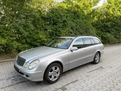 Gebraucht Mercedes E270 177 PS (130 kW) 2004 Grau Kombi