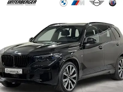 Gebraucht BMW X5 M Sport 352 PS (258 kW) 2022 Saphirschwarz SUV