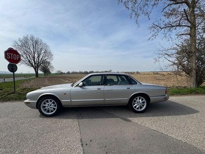 Gebraucht Jaguar XJ8 237 PS (174 kW) 1999 Silber Limousine