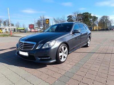 Usata Mercedes E220 Avantgarde 170 CV (125 kW) 2012 Grigio Station wagon