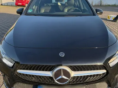 Gebraucht Mercedes A180 116 PS (85 kW) 2018 Schwarz Limousine