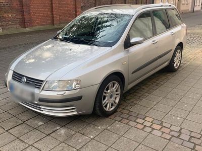 gebraucht Fiat Stilo multiwagon mit tüv/viele Teile