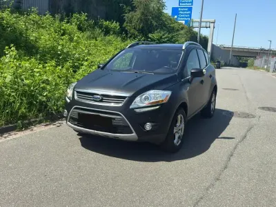 Gebraucht Ford Kuga 163 PS (119 kW) 2012 Schwarz SUV