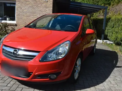 Usado Opel Corsa Innovation 90 HP (66 kW) 2009 Vermelho Citadino