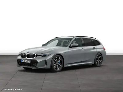 Usata BMW 330e M Sport 292 CV (214 kW) 2025 Grigio Station wagon