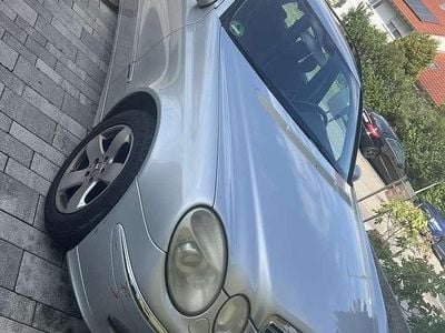 Mercedes E280