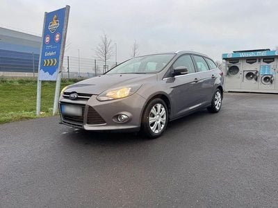 Usata Ford Focus Titanium 150 CV (110 kW) 2011 Grigio Station wagon