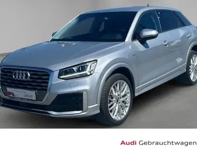 Usata Audi Q2 Design 150 CV (110 kW) 2020 Argento SUV