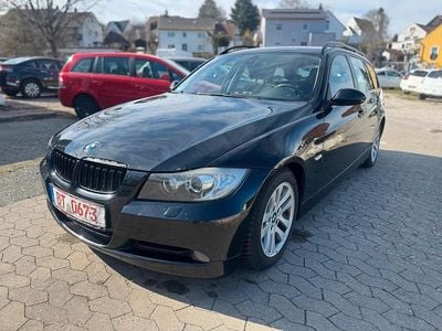 Gebraucht BMW 318 143 PS (105 kW) 2008 Schwarz Kombi