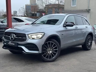 Gebraucht Mercedes GLC300 AMG line 211 PS (155 kW) 2020 Hightech silber SUV