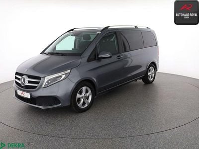 Gebraucht Mercedes V220 163 PS (119 kW) 2022 Grau Van / Kleinbus
