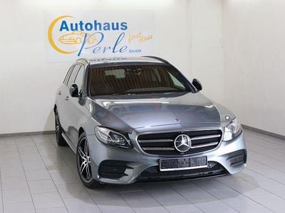 Grau Gebraucht 2020 Mercedes E220 AMG line Limousine | 28.990 € (Guter Preis)