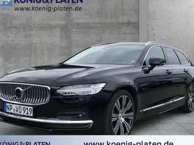 Gebraucht Volvo V90 Ultimate 197 PS (144 kW) 2024 Onyx black (schwarz) Kombi