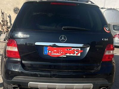 Gebraucht Mercedes ML280 190 PS (139 kW) 2005 Schwarz SUV