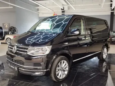 Gebraucht VW Multivan Highline 204 PS (150 kW) 2018 Deep black Van / Kleinbus