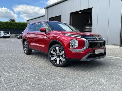 Neu Mitsubishi Outlander P-HEV Edition 136 PS (100 kW) 2025 Rot SUV