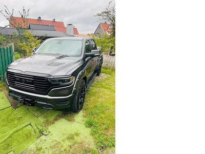 Grau Gebraucht 2021 Dodge Ram Abholung | 42.900 € (Guter Preis)
