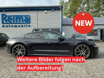 Gebraucht Porsche Taycan Performance Package 350 kW (476 PS) 2022 Tiefschwarzmetallic Kleinwagen