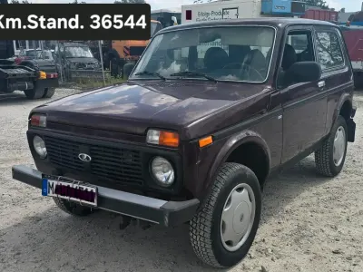 Gebraucht Lada niva 85 PS (62 kW) 2012 Violet SUV