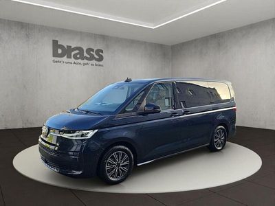 Gebraucht VW Multivan Life 150 PS (110 kW) 2025 Starlight blue metallic Van / Kleinbus