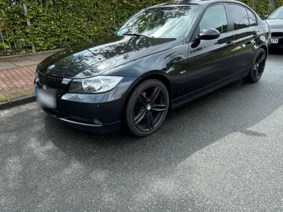 Gebraucht BMW 318 129 PS (94 kW) 2006 Schwarz Limousine