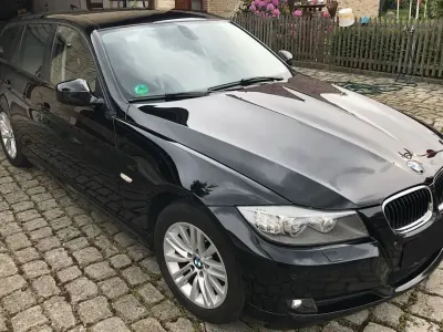 Usata BMW 318 143 CV (105 kW) 2010 Nero Station wagon
