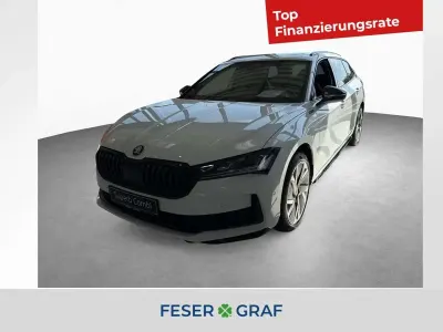 Neu Skoda Superb SportLine 265 PS (194 kW) 2026 Kristallweiß uni Kombi