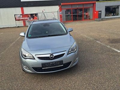 gebraucht Opel Astra Astra1.6 Turbo Sports Tourer Design Edition