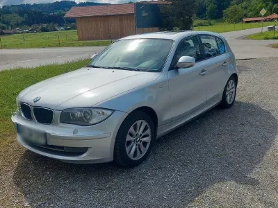 Gebraucht BMW 116 122 PS (89 kW) 2009 Silber Kleinwagen
