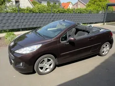Gebraucht Peugeot 207 120 PS (88 kW) 2014 Schwarz Cabrio