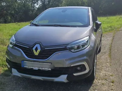 Gebraucht Renault Captur Collection 150 PS (110 kW) 2019 Grau SUV