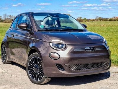 Usata Fiat 500e Icon 86 kW (118 CV) 2021 Grigio Cabrio
