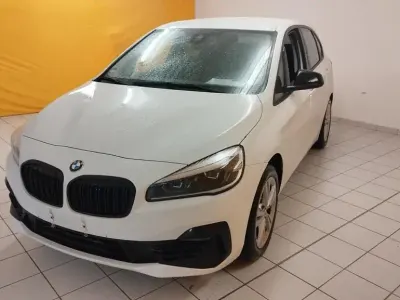 Gebraucht BMW 218 Active Tourer 140 PS (102 kW) 2019 Weiß Van / Kleinbus