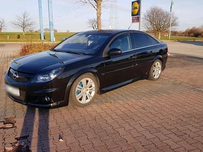 Schwarz Gebraucht 2006 Opel Vectra OPC Limousine | 9.750 €