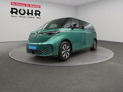 Gebraucht VW ID. Buzz Pro 210 kW (286 PS) 2024 Bay leaf green metallic Van / Kleinbus