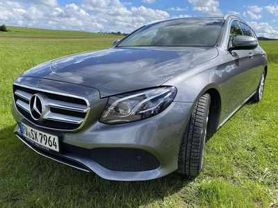 Silber Gebraucht 2017 Mercedes E220 Avantgarde Kombi | 24.500 € (Fairer Preis)