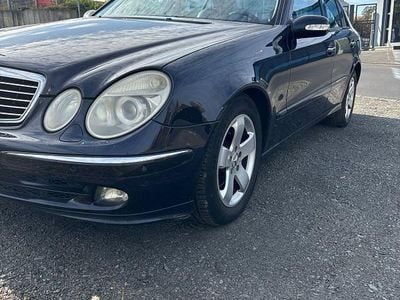 Mercedes E320