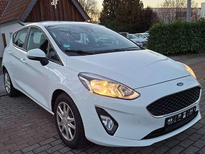 Gebraucht Ford Fiesta 101 PS (74 kW) 2018 Weiß Kleinwagen