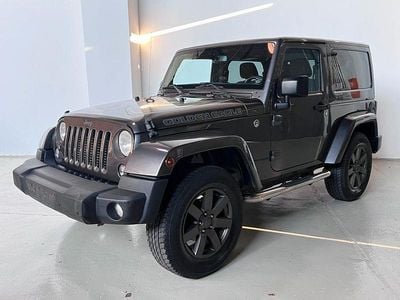 Grau Gebraucht 2018 Jeep Wrangler Unlimited Sport SUV | 31.000 €