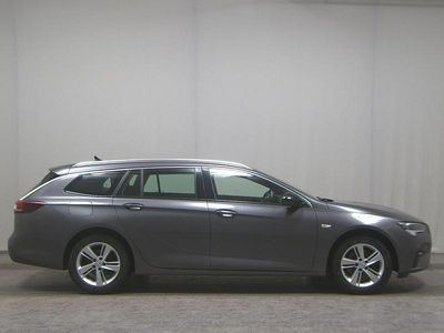 Second-hand Opel Insignia Elegance 174 CP (127 kW) 2022 Gri Break